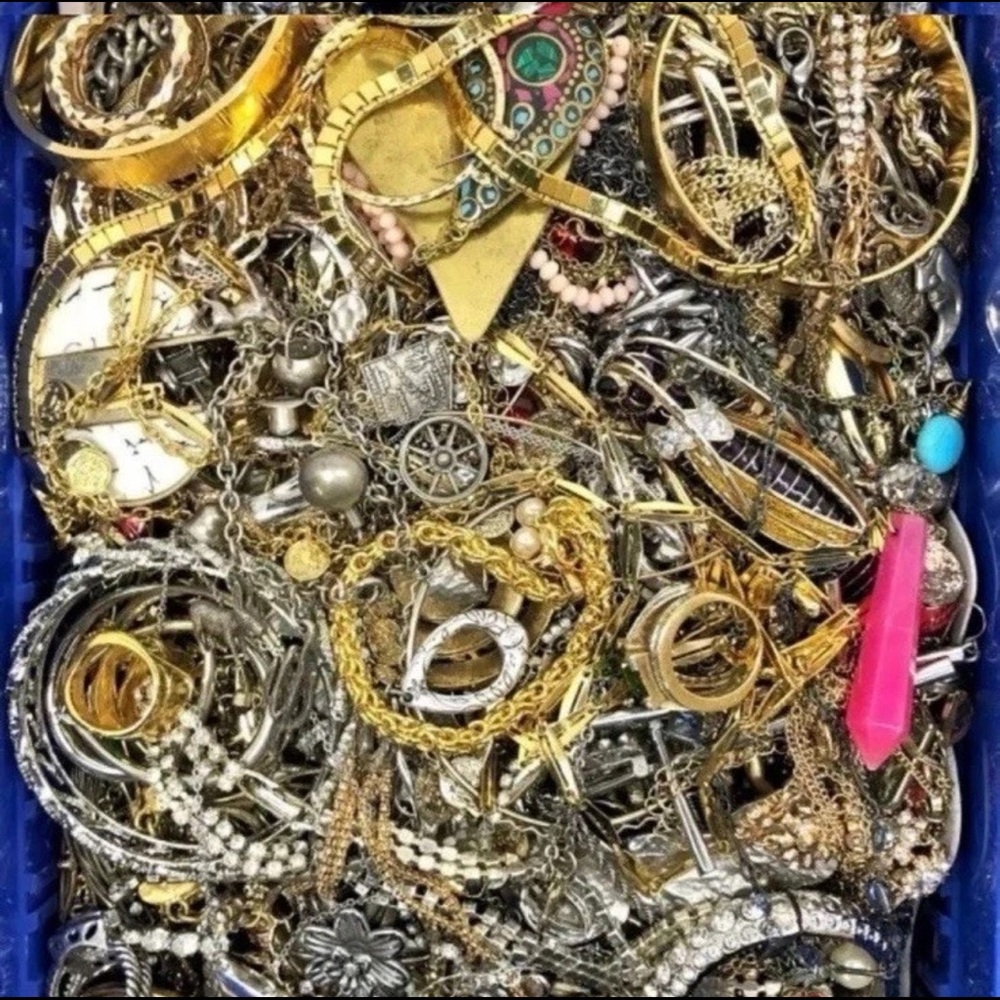 3 LB Tangled Chain Treasure ⚜️Gold & Silver Tone Unsearched TREASURE HUNT Resell